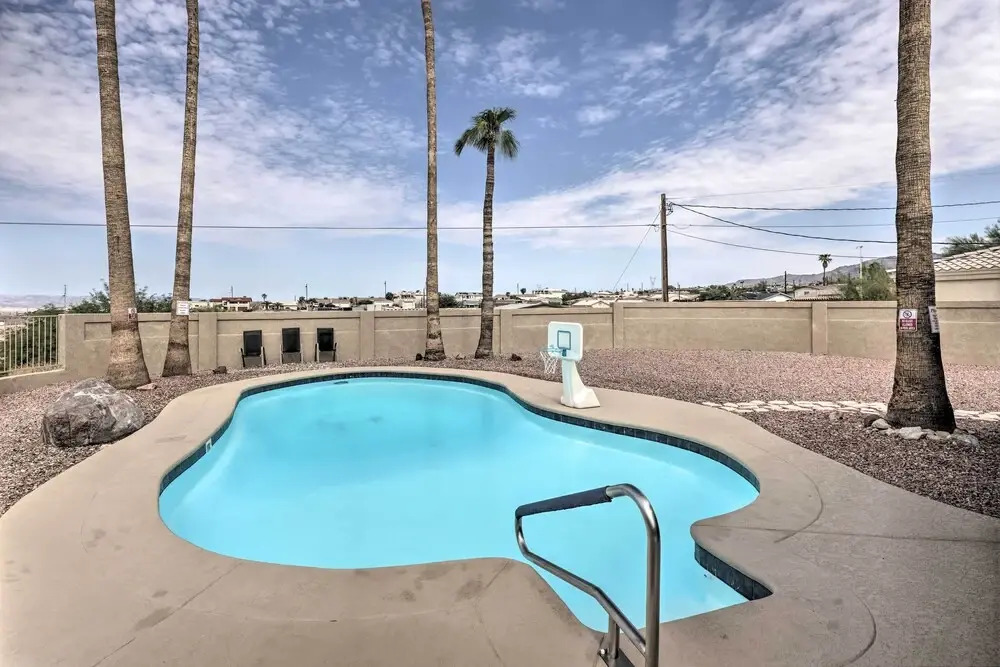 2 Mi to Dtwn: Lake Havasu City Oasis w/ Pool