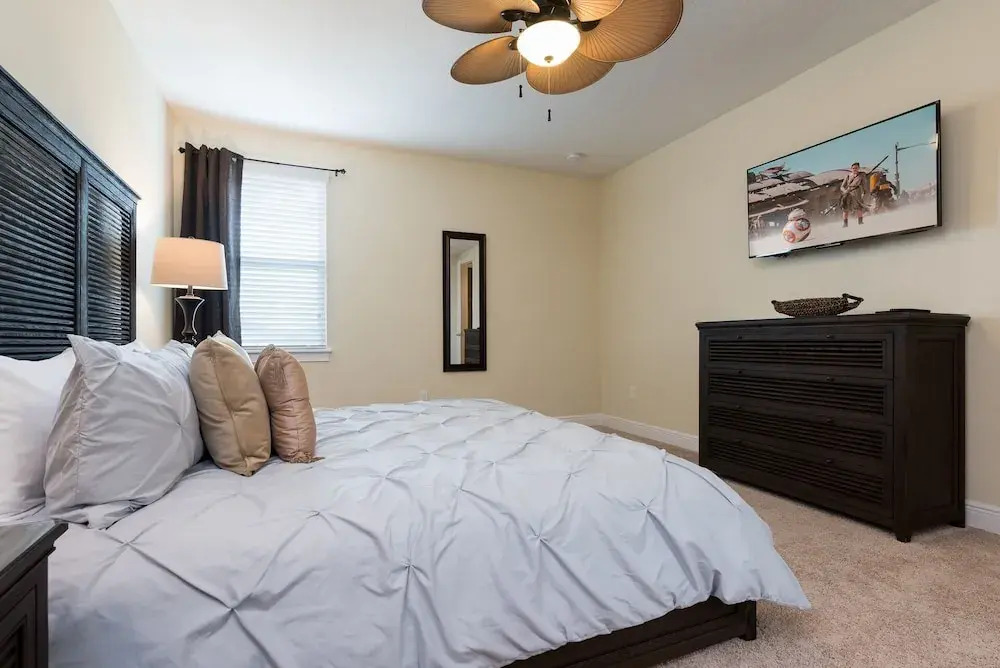 Disney Dreams Luxury Private Water Park 6 Bedroom Villa by RedAwning