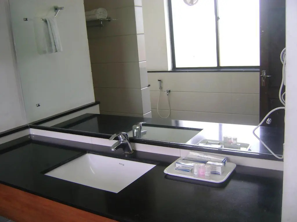 Max residency