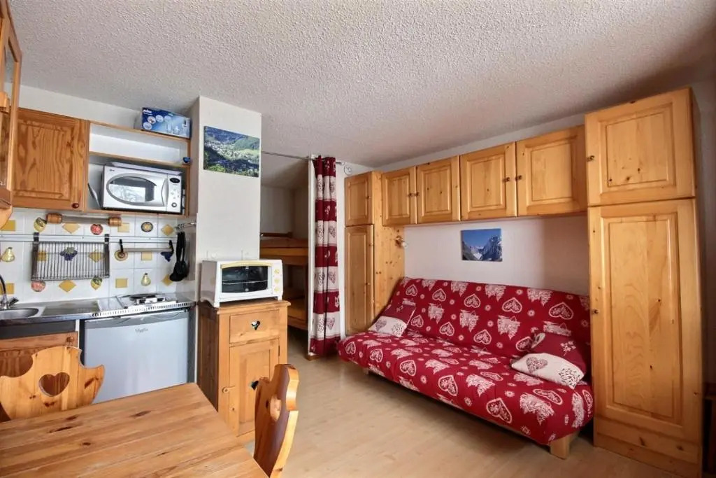 STUDIO 4 PERSONNES - PROCHE PIED DES PISTES - ST JEAN D'AULPS - PROCHE MORZINE - Cimes 18