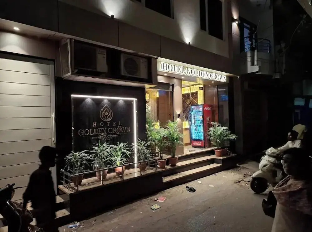 Hotel Golden Crown - 600m to Kashi Vishwanath Temple