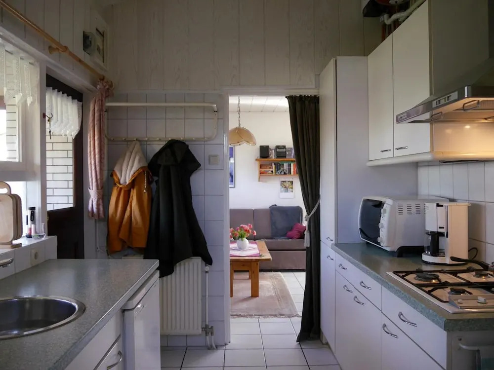 Quiet Holiday Home Near Beach