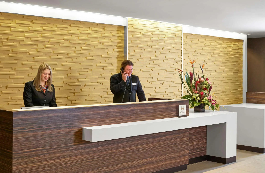 DoubleTree by Hilton West Edmonton
