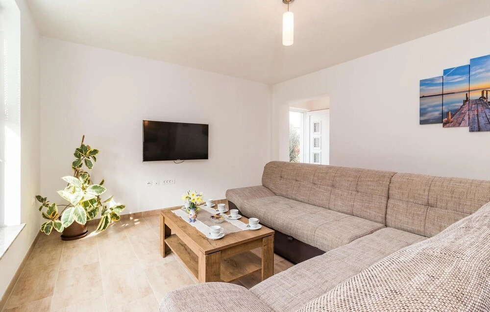Beautiful Home In Pula