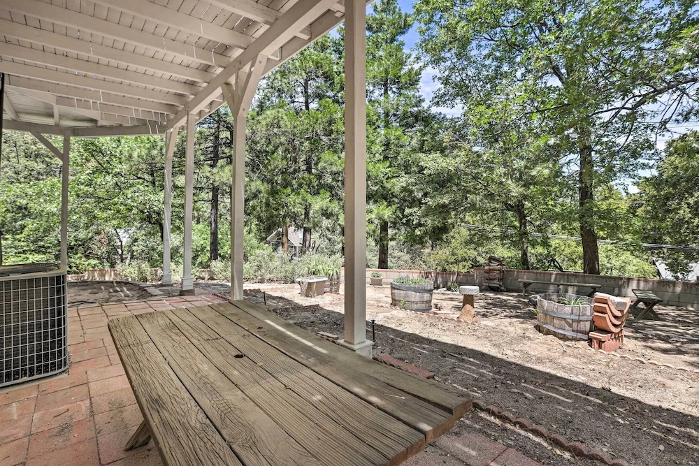 Boho-chic Home w/ Game Room Near Lake Gregory!