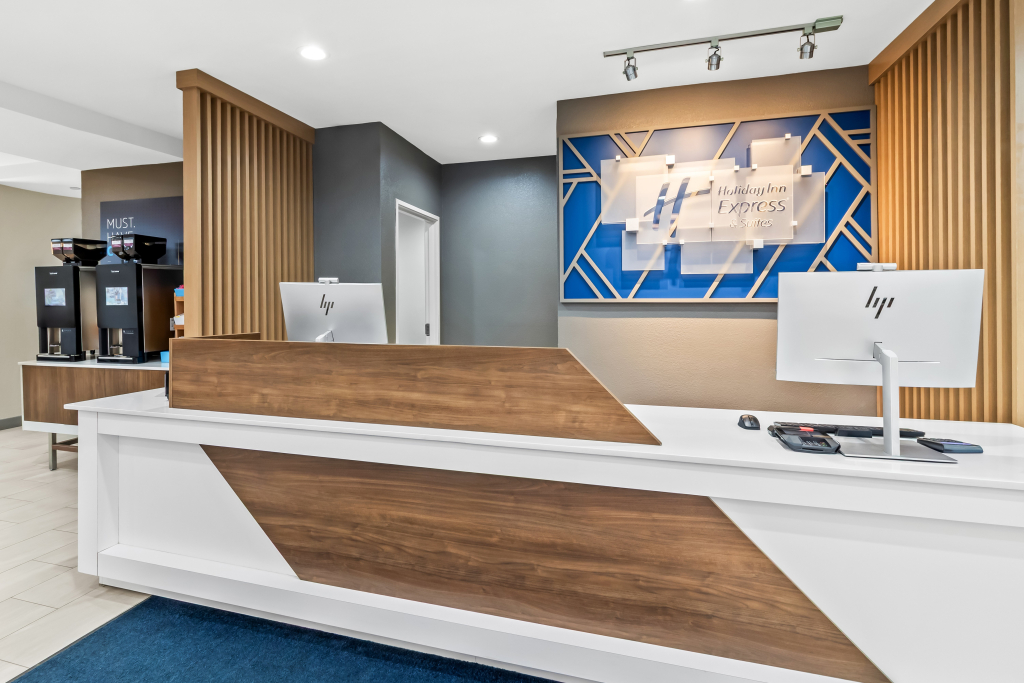 Holiday Inn Express & Suites Hebron - Cincinnati Airport by IHG