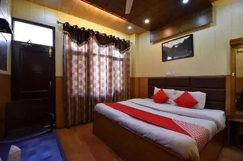OYO 24828 Hotel Akshay