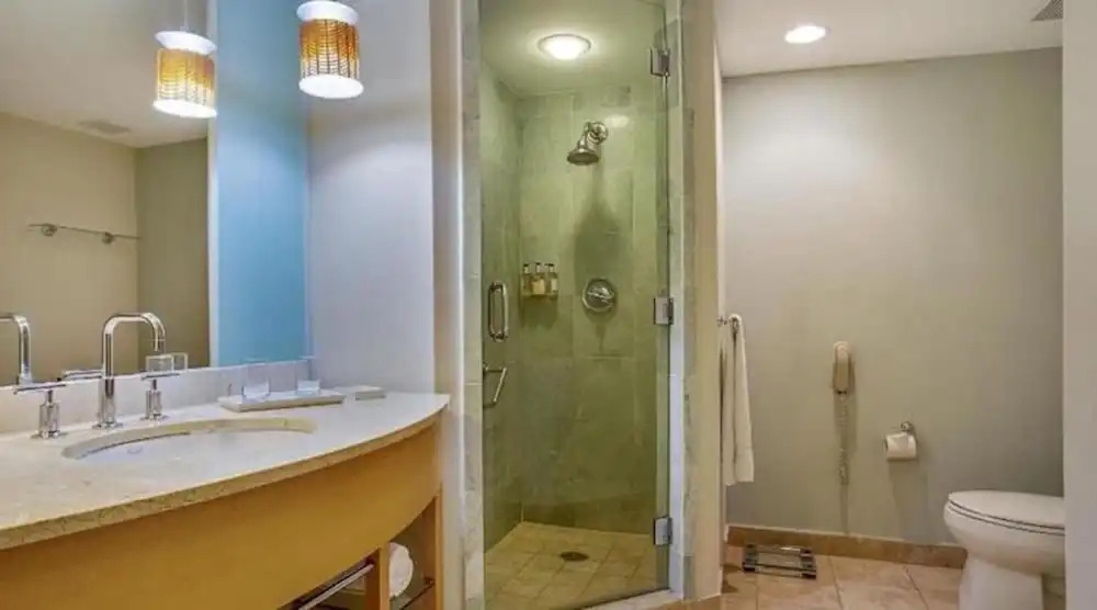 Fabulous Waterfront Miami Beach Sunny Isles Resort 2 Ensuite Bedroom Apartment w Stunning Views