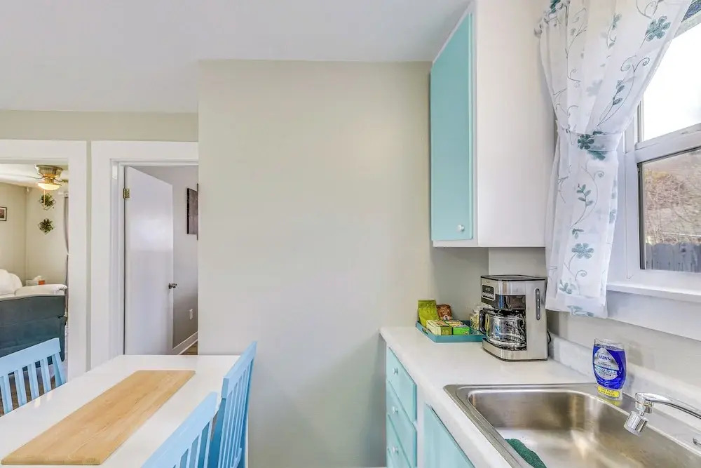 Cozy Norcal Cottage: 2 Mi to Redwoods & Beaches!