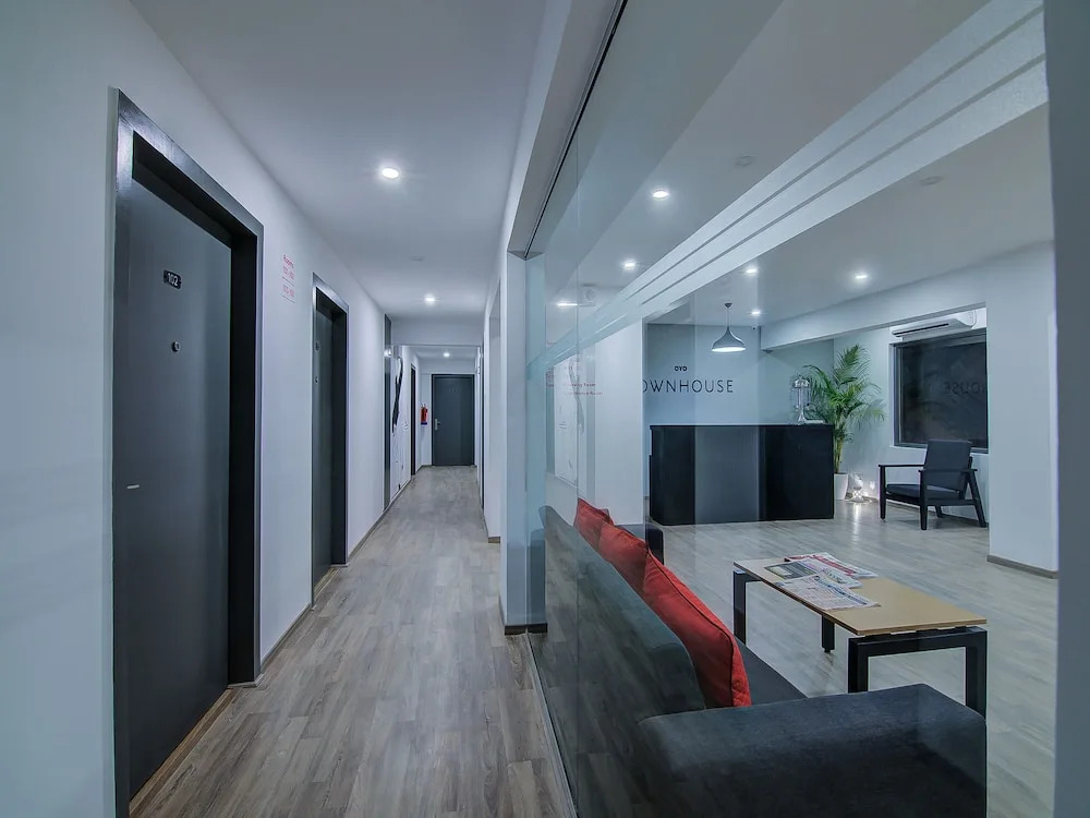 OYO Townhouse 035 Indiranagar