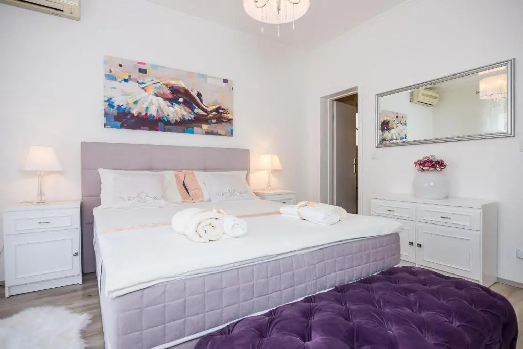 Apartment & Rooms Duja