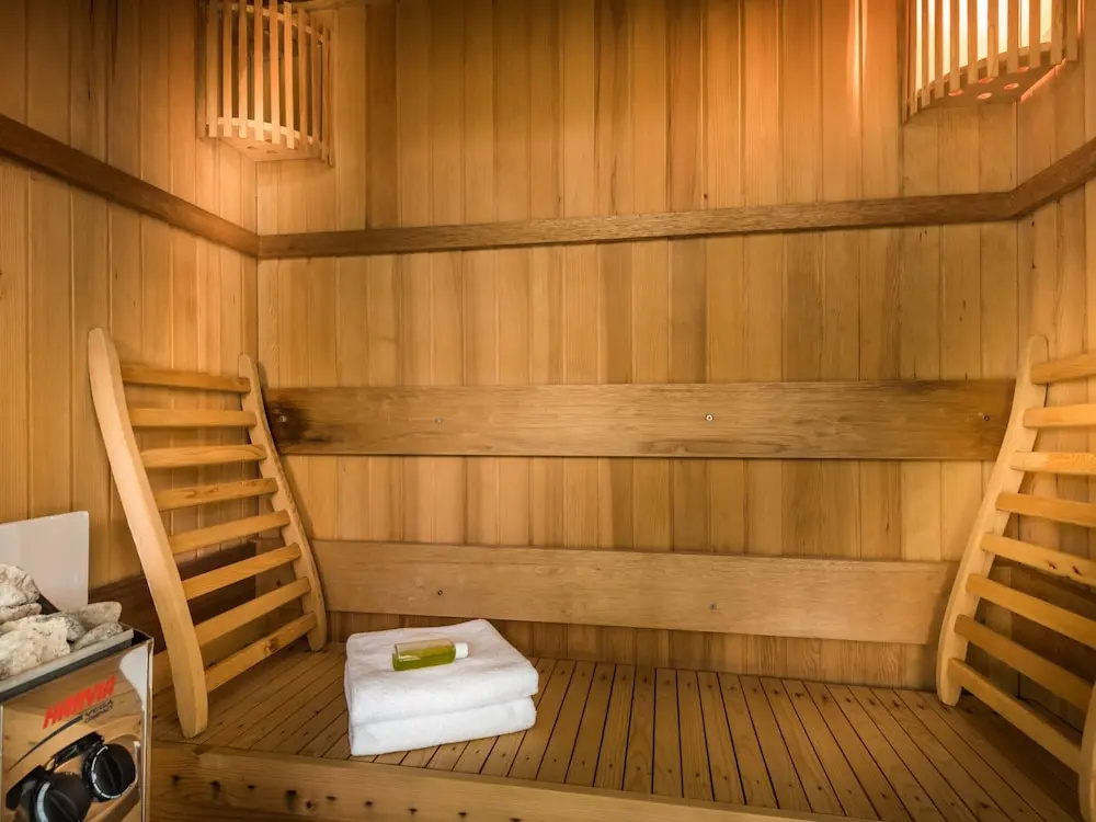 Holiday Home in Noiseux With Indoor Pool