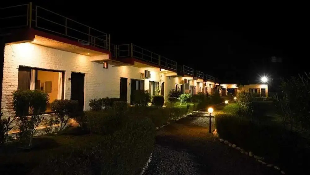 Treebo Trend Corbett Tiger Retreat