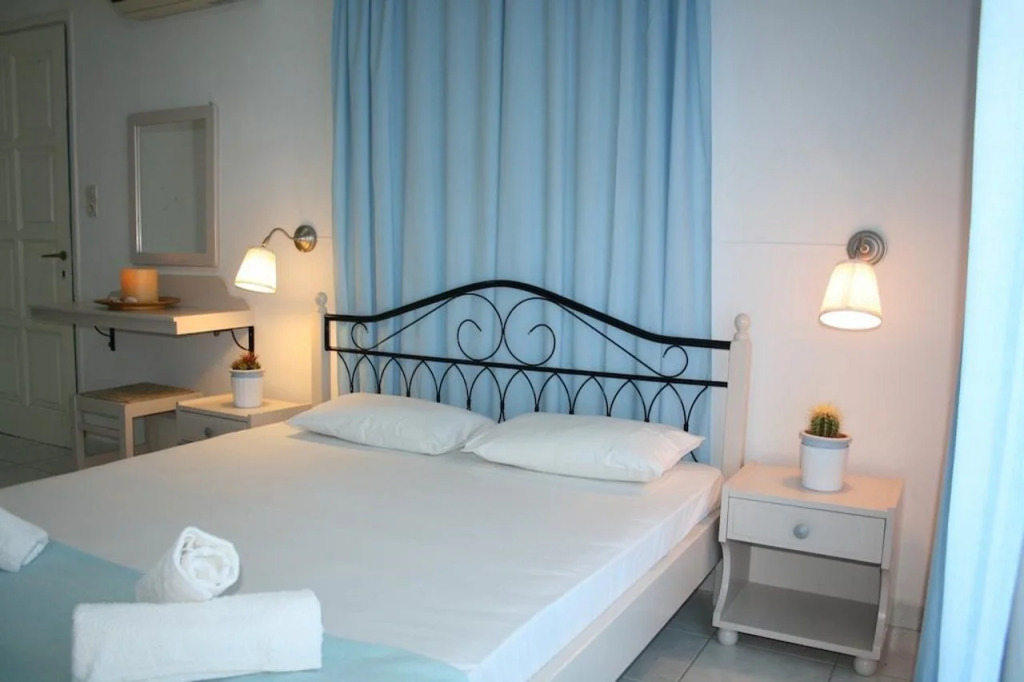 Agnanti Hotel