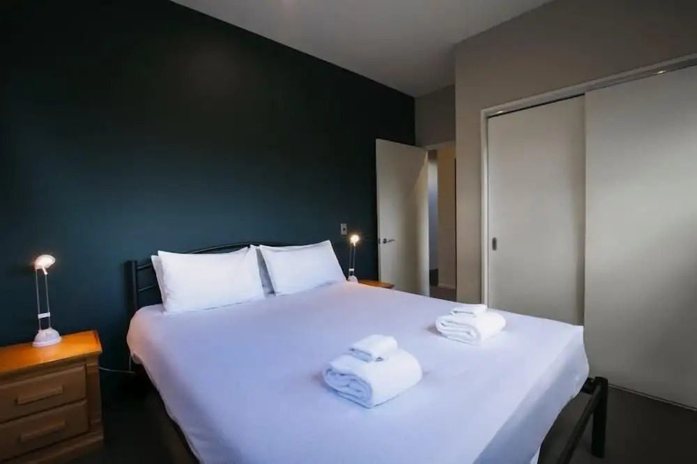 Anderson Heights | Spacious Stay with lake views