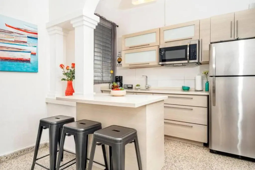 Comfy 2BR in Condado. Short Walk to the Beach.