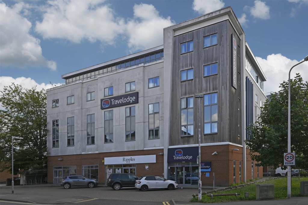 Travelodge Newbury London Road