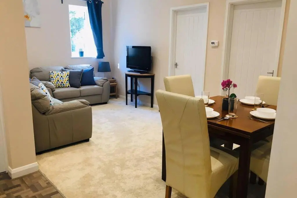 Private 1st Floor Apartment - Perfect for Holidays, Port of Dover & Eurotunnel
