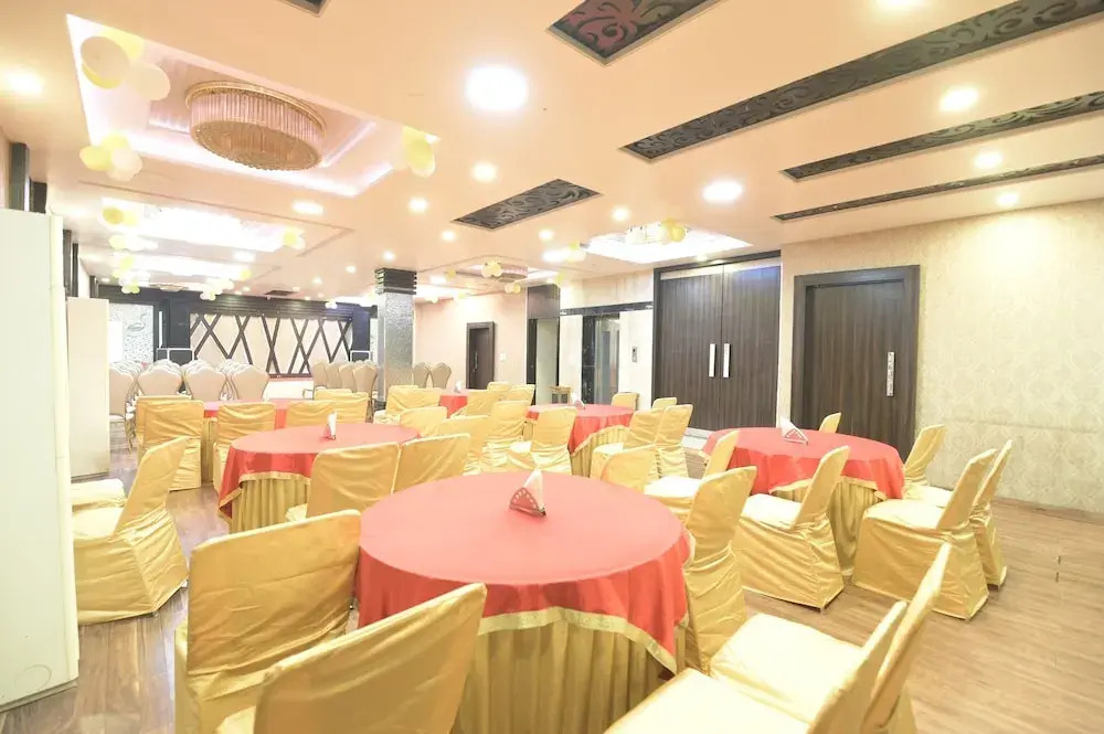 Hotel Grand Majestic