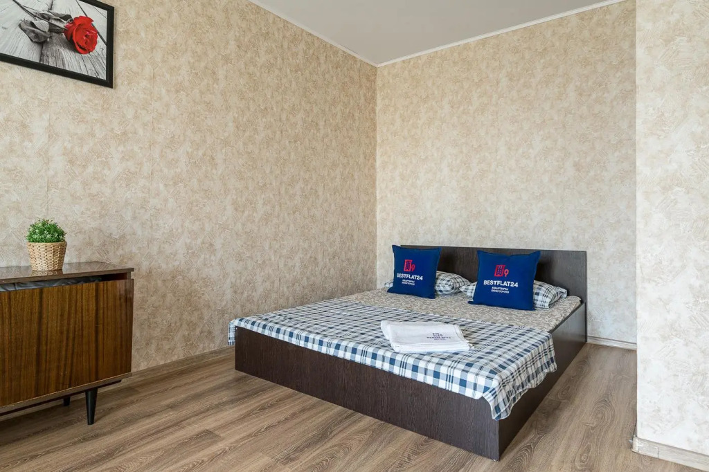 BestFlat24 (БэстФлэт24) на улице Новгородская 34