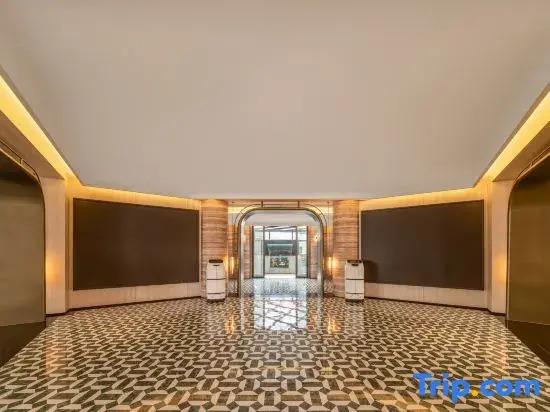 Romantic Season Blue Diamond Hotel (Shenyang Youth Avenue Subway Station