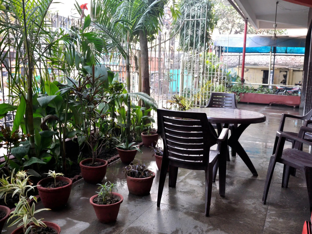 Gautam Hotel