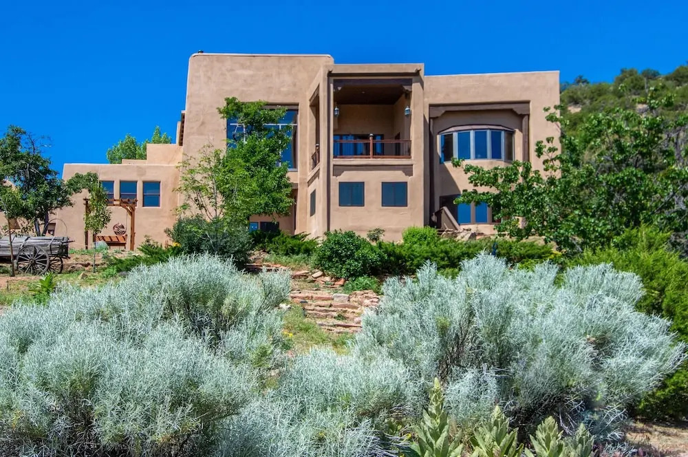 28 Santa Fe - 3 Br Home