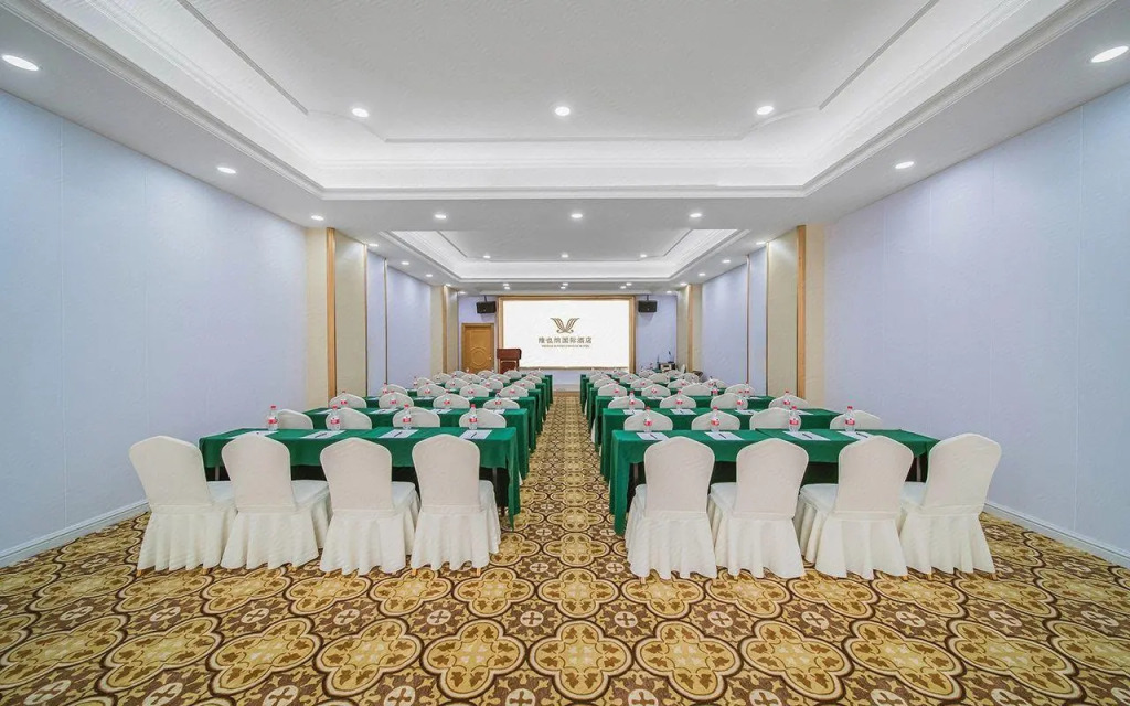 Vienna International Hotel Shenzhen Longhua Center