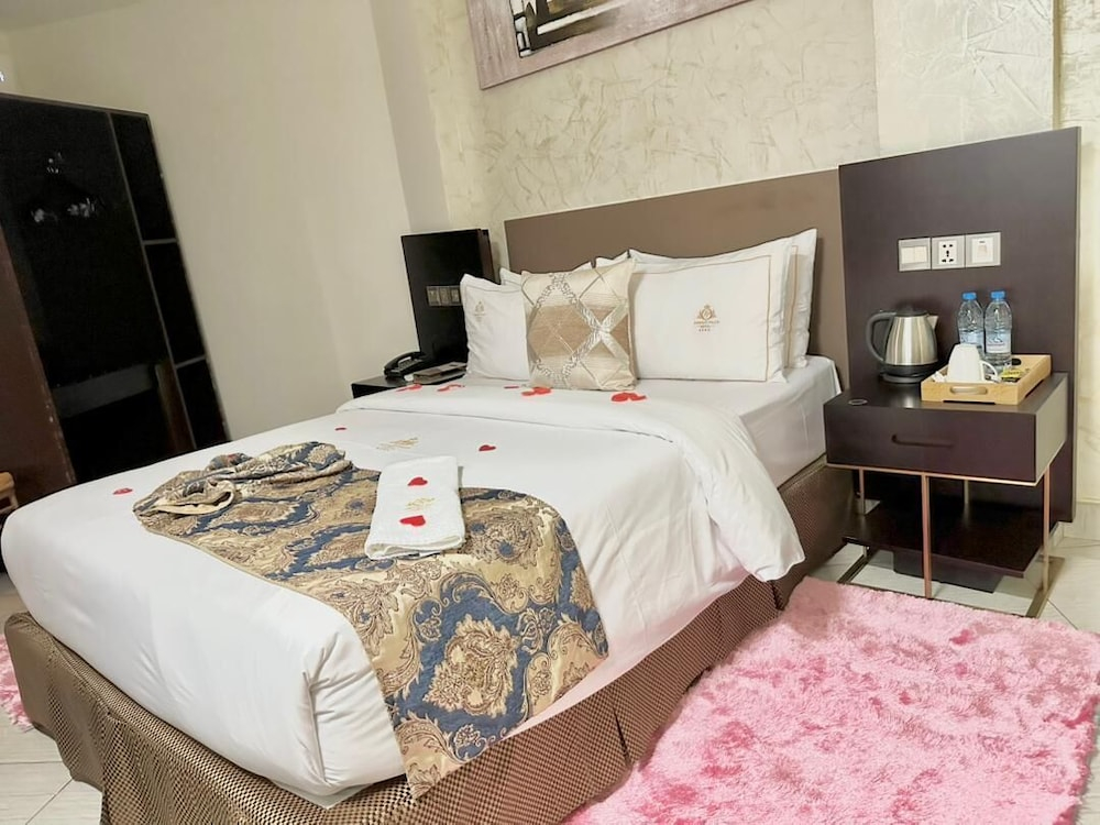 FOPROLUX PALACE hôtel