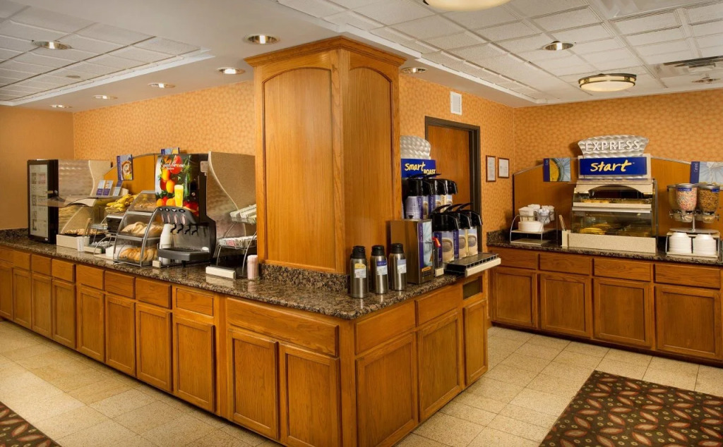 Holiday Inn Express San Antonio North Riverwalk Area by IHG
