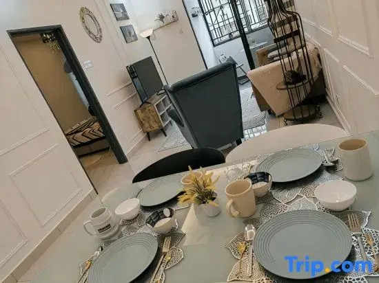 White On Homestay Cameron By Icolor