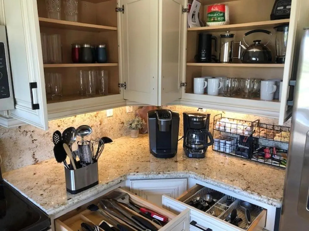 Palm Valley Full Access to Golf, Tennis, and Pickle Ball- Luxury 3 King Beds 3 Full Baths
