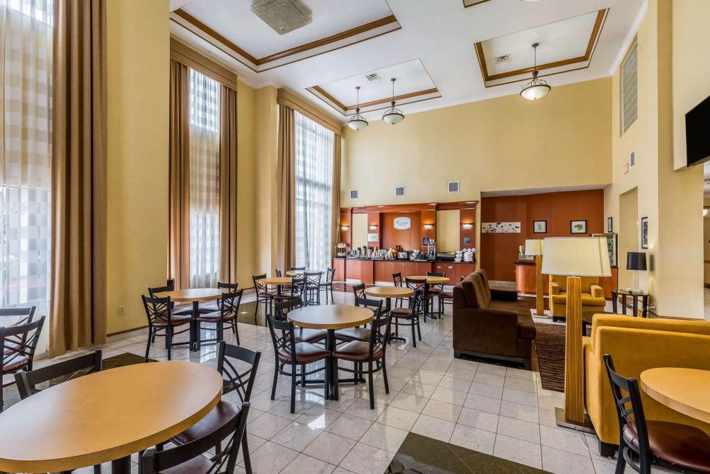 Sleep Inn & Suites Stafford - Sugarland