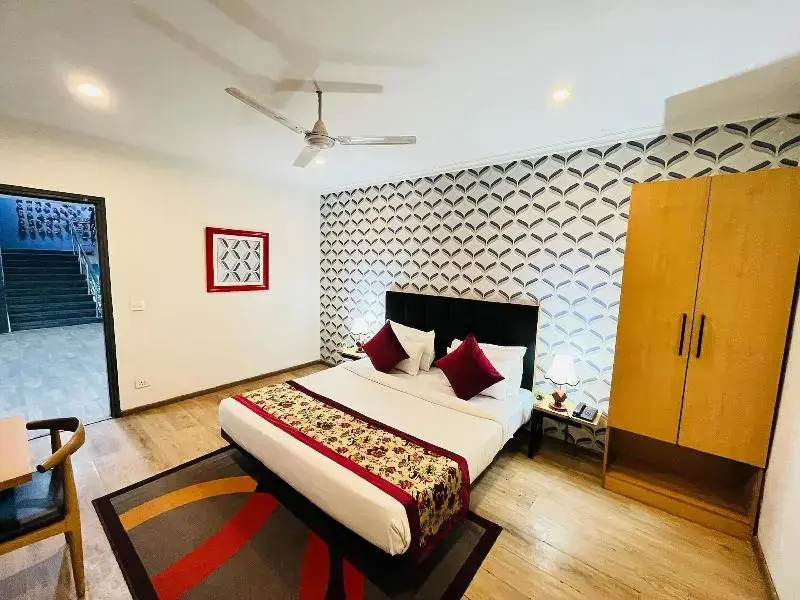 Qotel Chattarpur