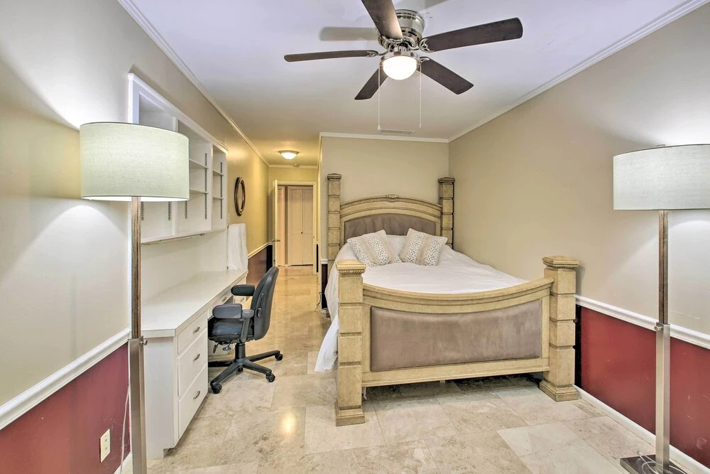 3 Mi to Oaklawn Racing Casino: Spacious Home