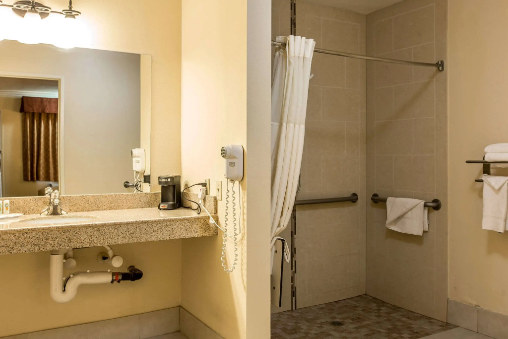 Quality Inn Lake Elsinore I-15