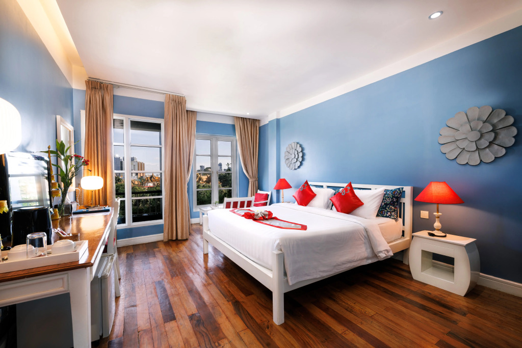 The Frangipani Royal Palace Hotel