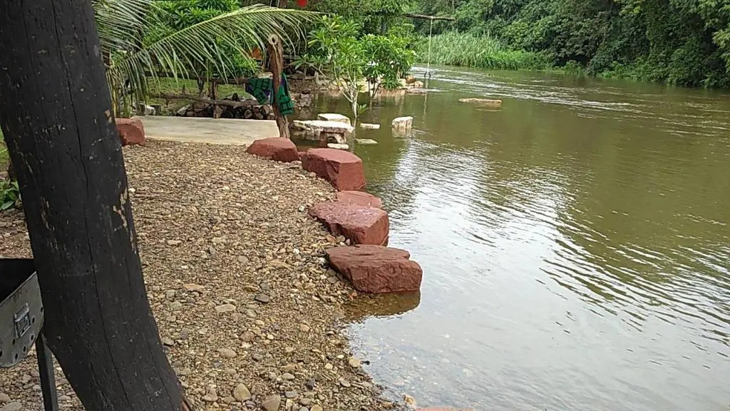 Pana and River Homestay Kang Krachan