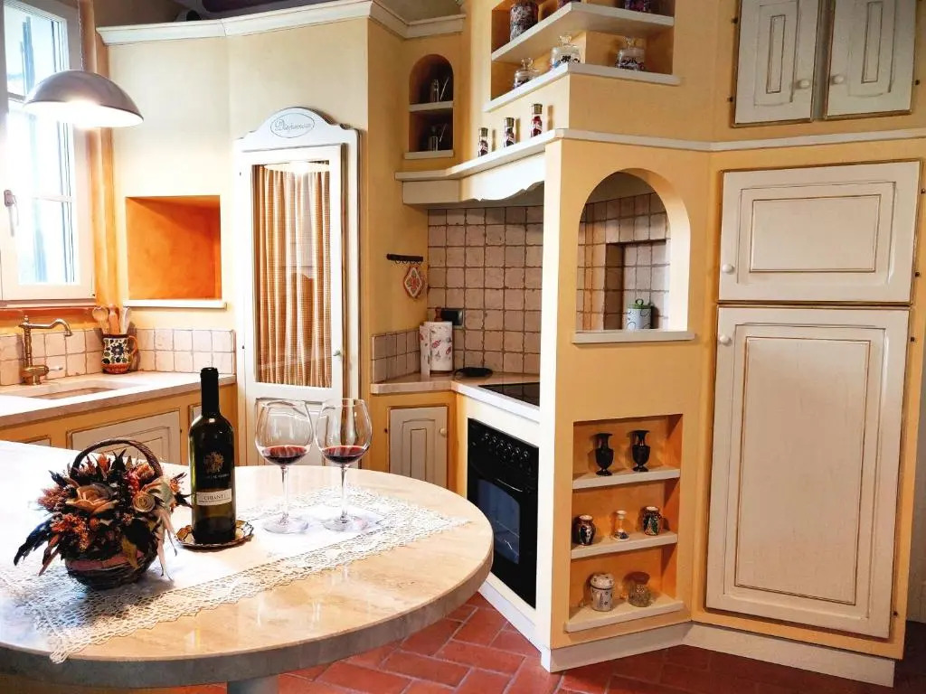 Tuscan Villa exclusive use of private pool A/C Wifi Villa Briciola