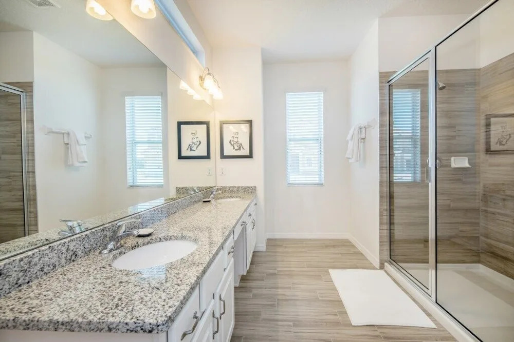 11 Bed 9.5 Bath 4792 Sq Ft In Solterra! 11 Bedroom Villa