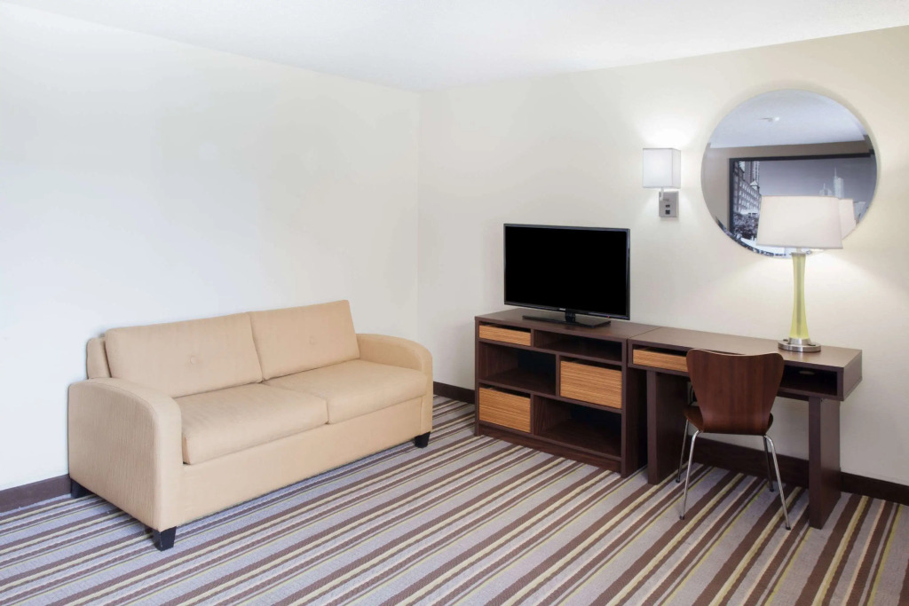 Super 8 by Wyndham Chicago/Rosemont/OHare/SE