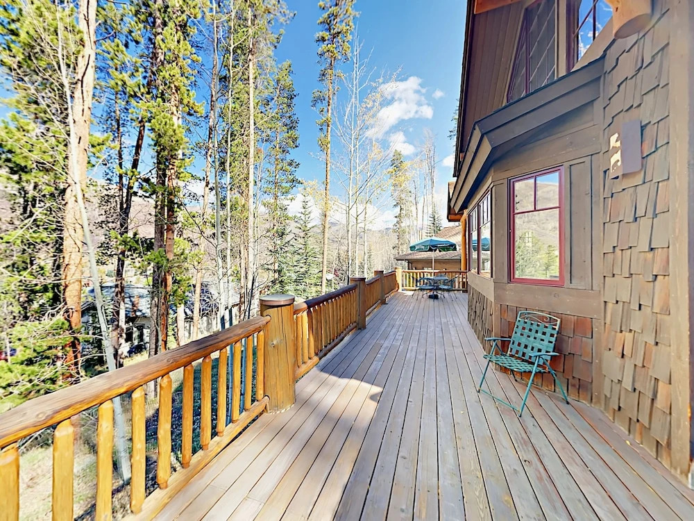 2118-A Vermont Rd Rental