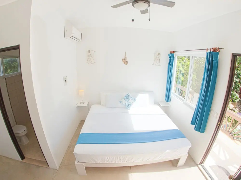 Mango Hotel