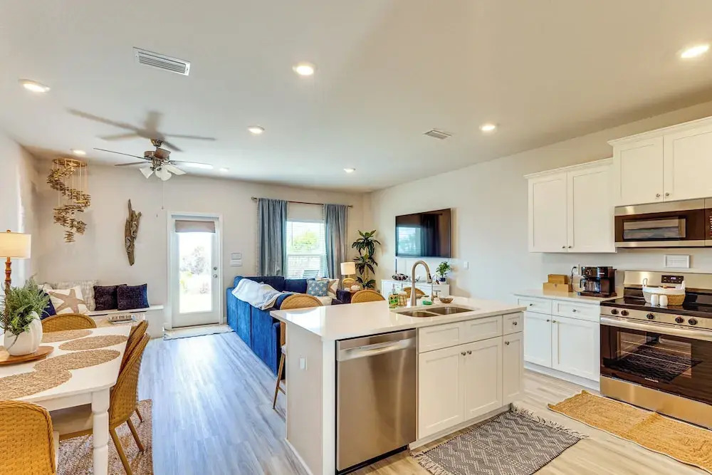 Steps to Ocean: Chic Home w/ Patio in Port St Joe!