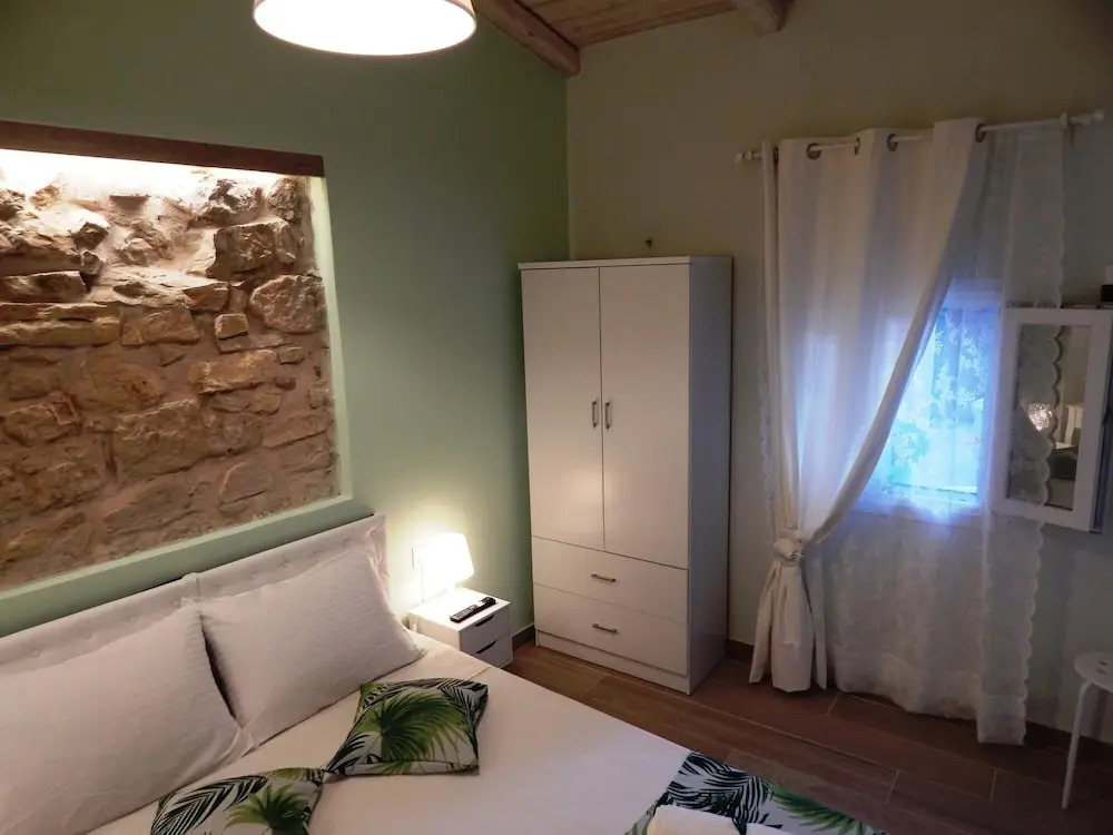 Sole Apartments - Near Corfu Port