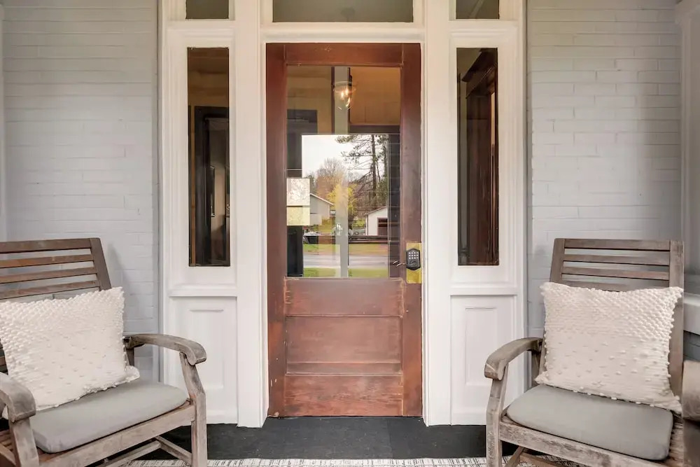 Spacious Home in Ramsay: 9 Smart TVs + Pool Table!