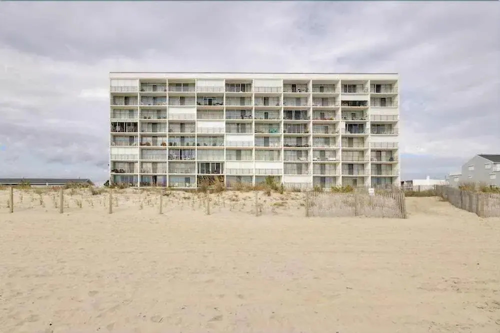 Sea Gate 101 - 1 Br Condo
