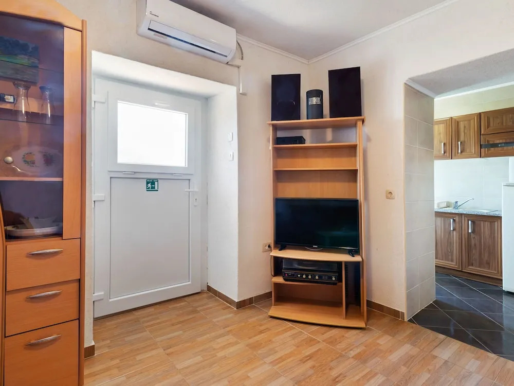 Simplistic Apartment in Opatija With Private Garden