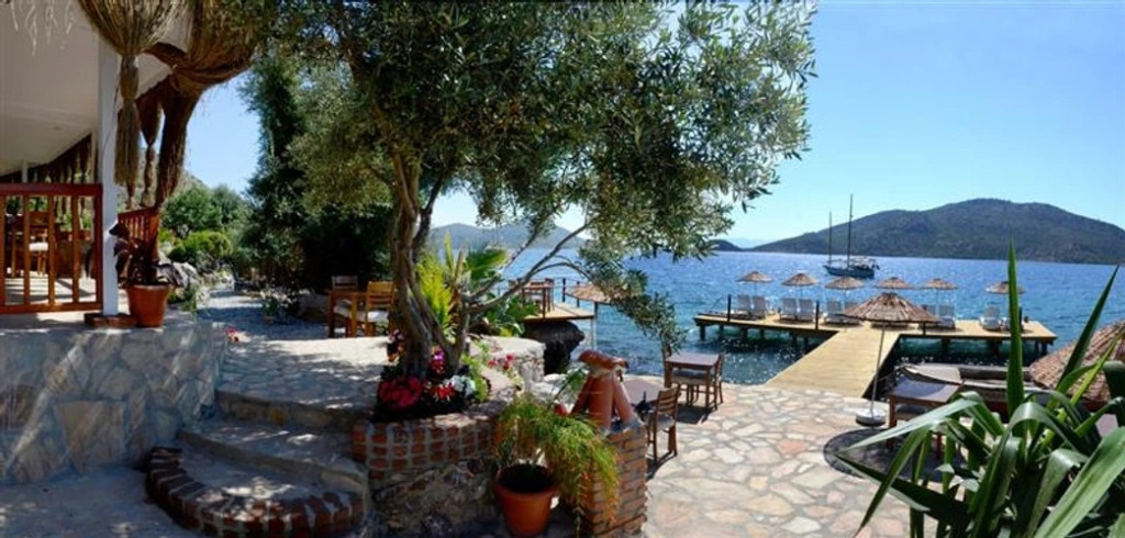 Boz Blue Hotel
