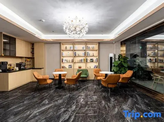 Zhuhai Panda Holiday Hotel